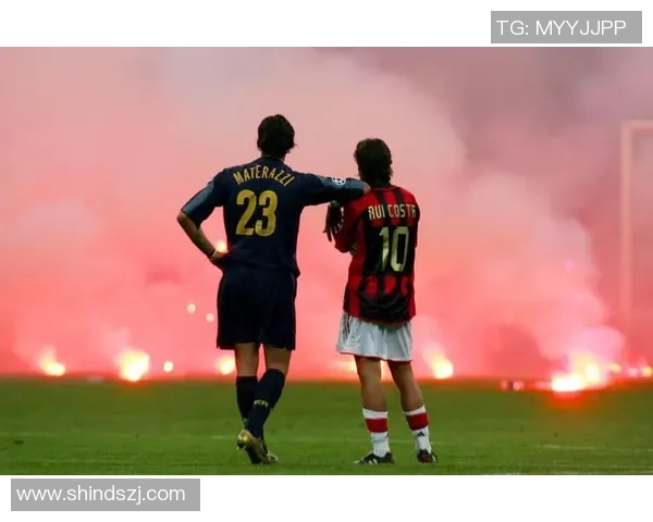 足球明星入场时刻的震撼视角捕捉与精彩瞬间回顾 足球明星入场时刻的震撼视角捕捉与精彩瞬间回顾